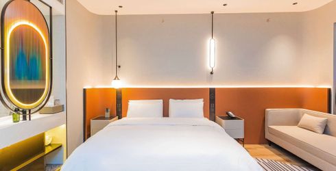 hotel room image