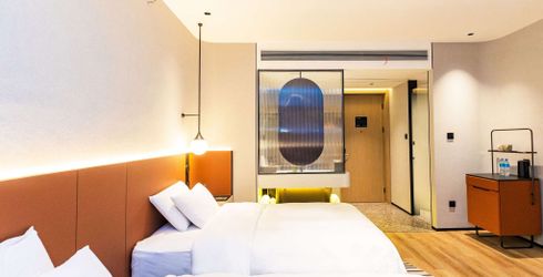 hotel room image