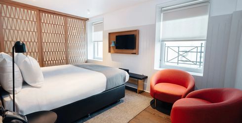 hotel room image
