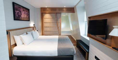 hotel room image