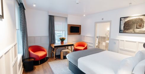 hotel room image