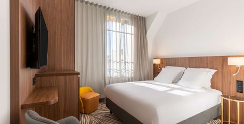 hotel room image