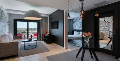 hotel room image