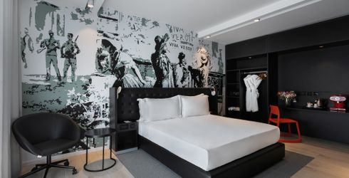 hotel room image