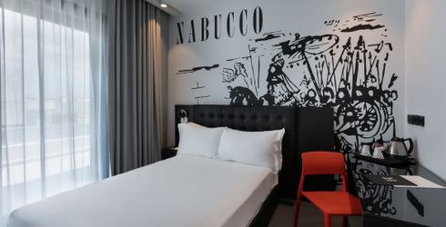 hotel room image