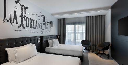 hotel room image