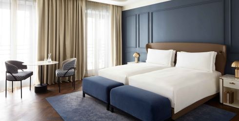 hotel room image
