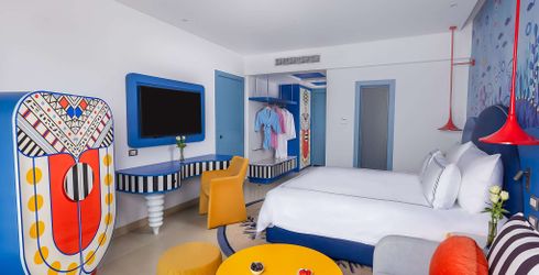 hotel room image