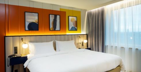 hotel room image