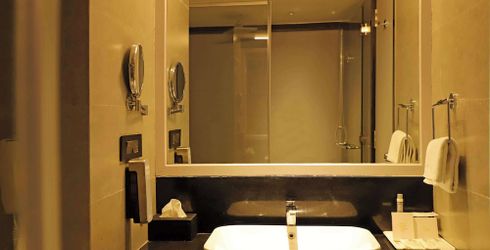 hotel room image