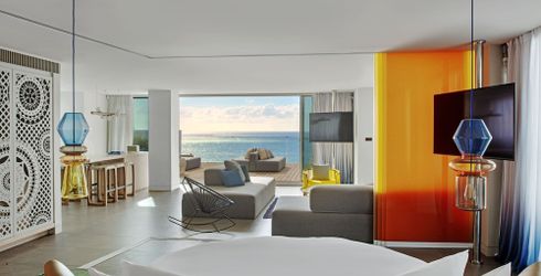 hotel room image