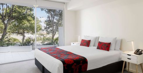hotel room image
