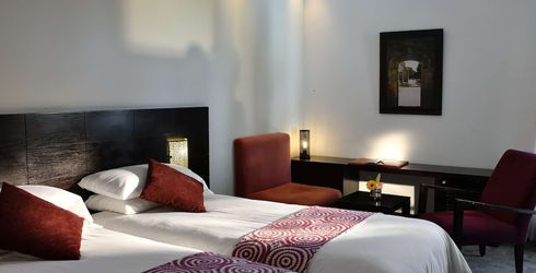 hotel room image