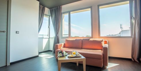 hotel room image