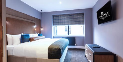 hotel room image