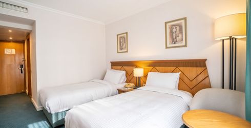 hotel room image
