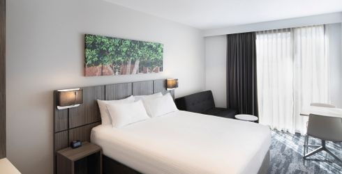 hotel room image