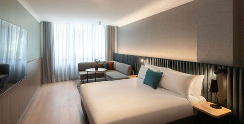 hotel room image