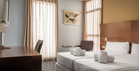 hotel room image