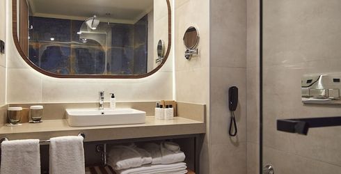 hotel room image