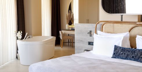hotel room image