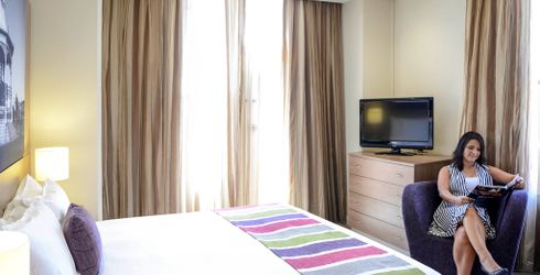 hotel room image