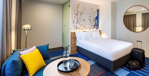 hotel room image