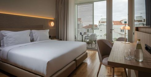 hotel room image