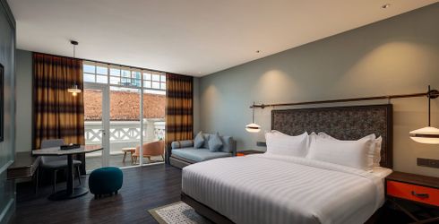 hotel room image