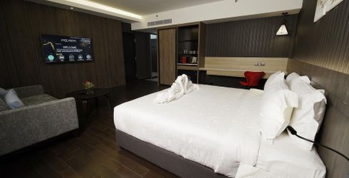 hotel room image