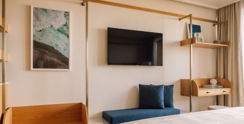 hotel room image