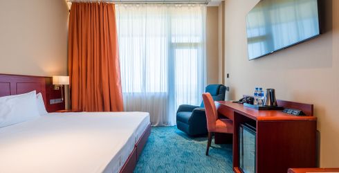hotel room image