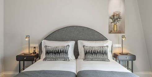 hotel room image