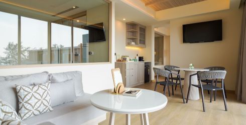 hotel room image