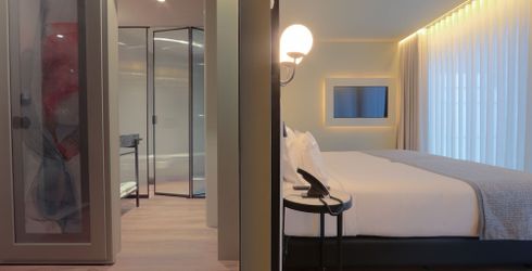 hotel room image