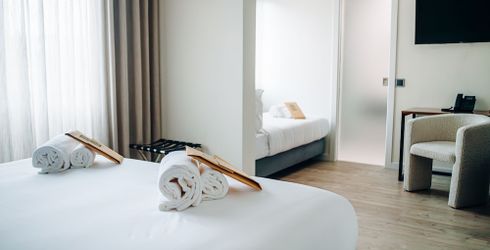 hotel room image