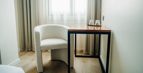 hotel room image