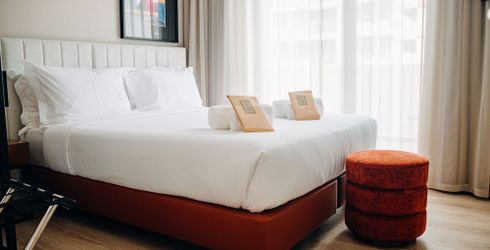 hotel room image
