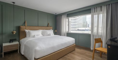 hotel room image