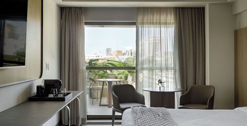 hotel room image