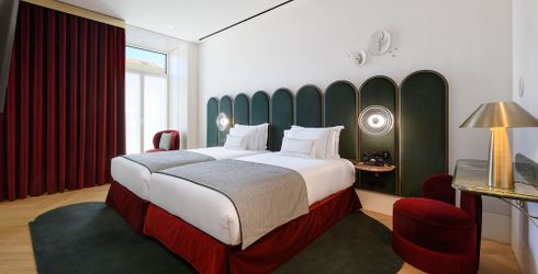hotel room image