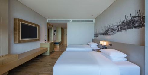 hotel room image