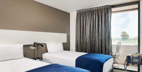 hotel room image