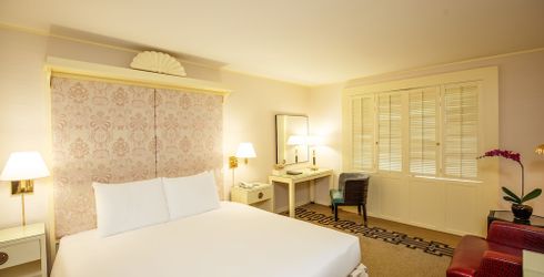 hotel room image
