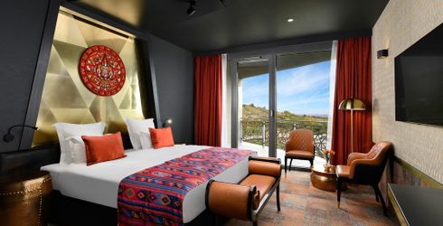 hotel room image