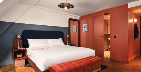 hotel room image