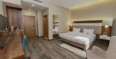 hotel room image
