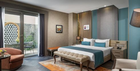 hotel room image