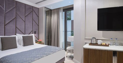 hotel room image