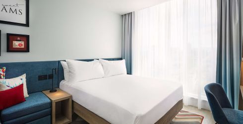 hotel room image
